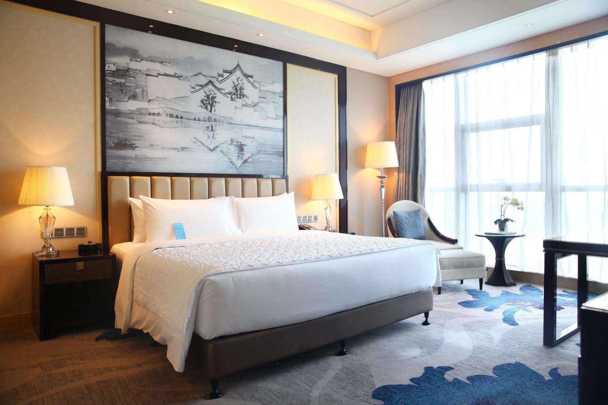 Le Méridien Yixing Hotel Esterno foto